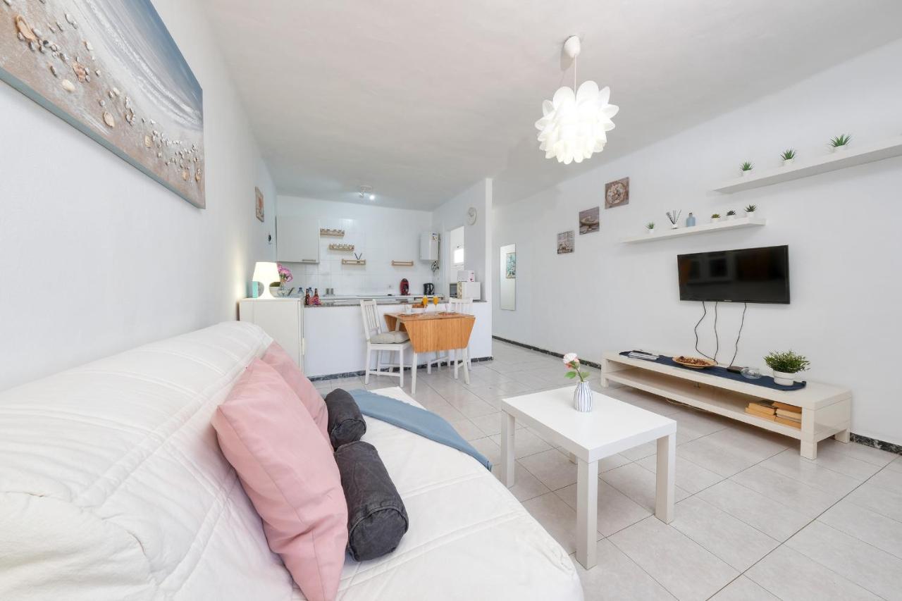 Suite Helios Relax A 500M De La Playa Puerto del Carmen  Eksteriør billede