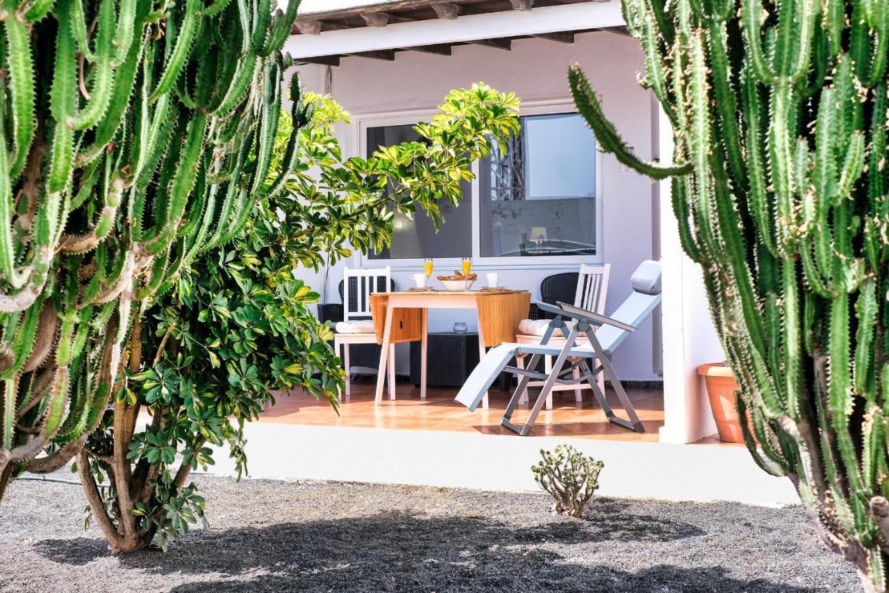 Suite Helios Relax A 500M De La Playa Puerto del Carmen  Eksteriør billede